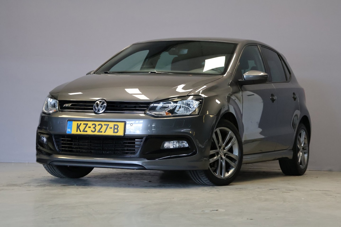 Volkswagen Polo - 1.2 TSI R-Line Connected Series - AutoWereld.nl