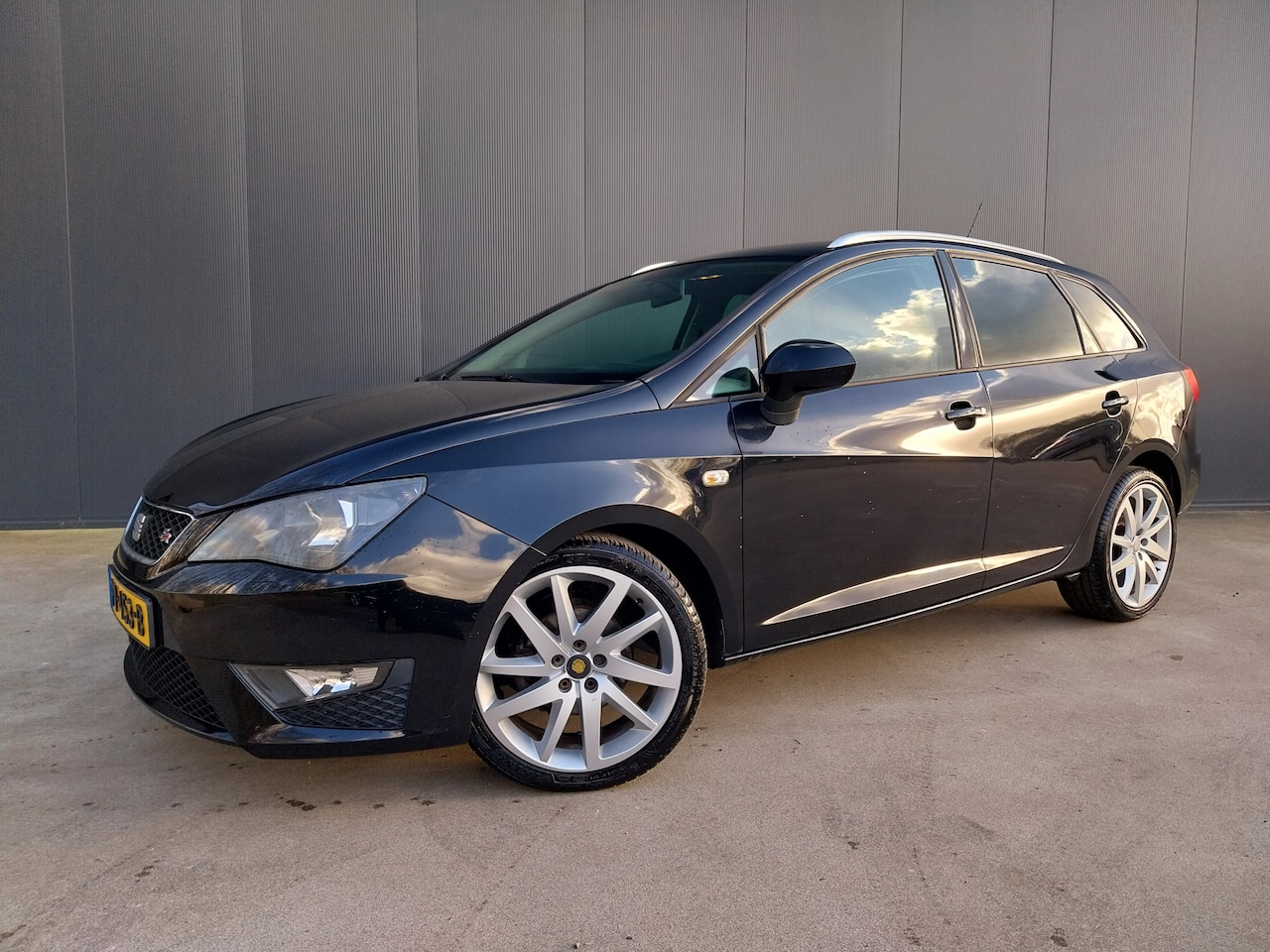 SEAT Ibiza ST - 1.2 TSI FR LED CRUISE ECC TREKHAAK - AutoWereld.nl