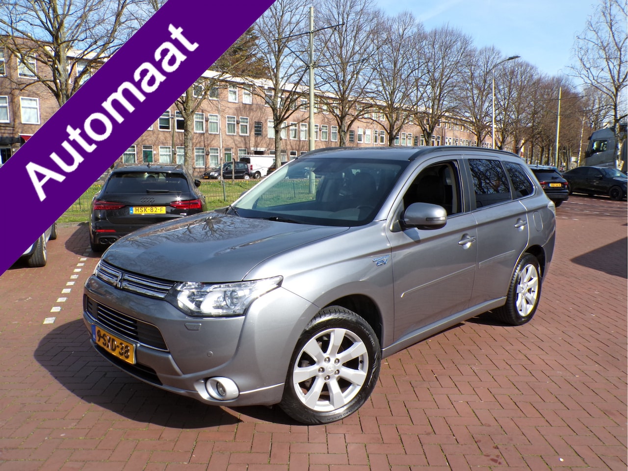 Mitsubishi Outlander - 2.0 PHEV instyle+ keurig nette auto... - AutoWereld.nl