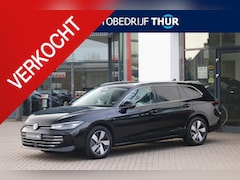Volkswagen Passat Variant - 1.5 eHybrid DSG Business Hybride trekhaak head up winterpakket stoel en stuurwiel verwarmi