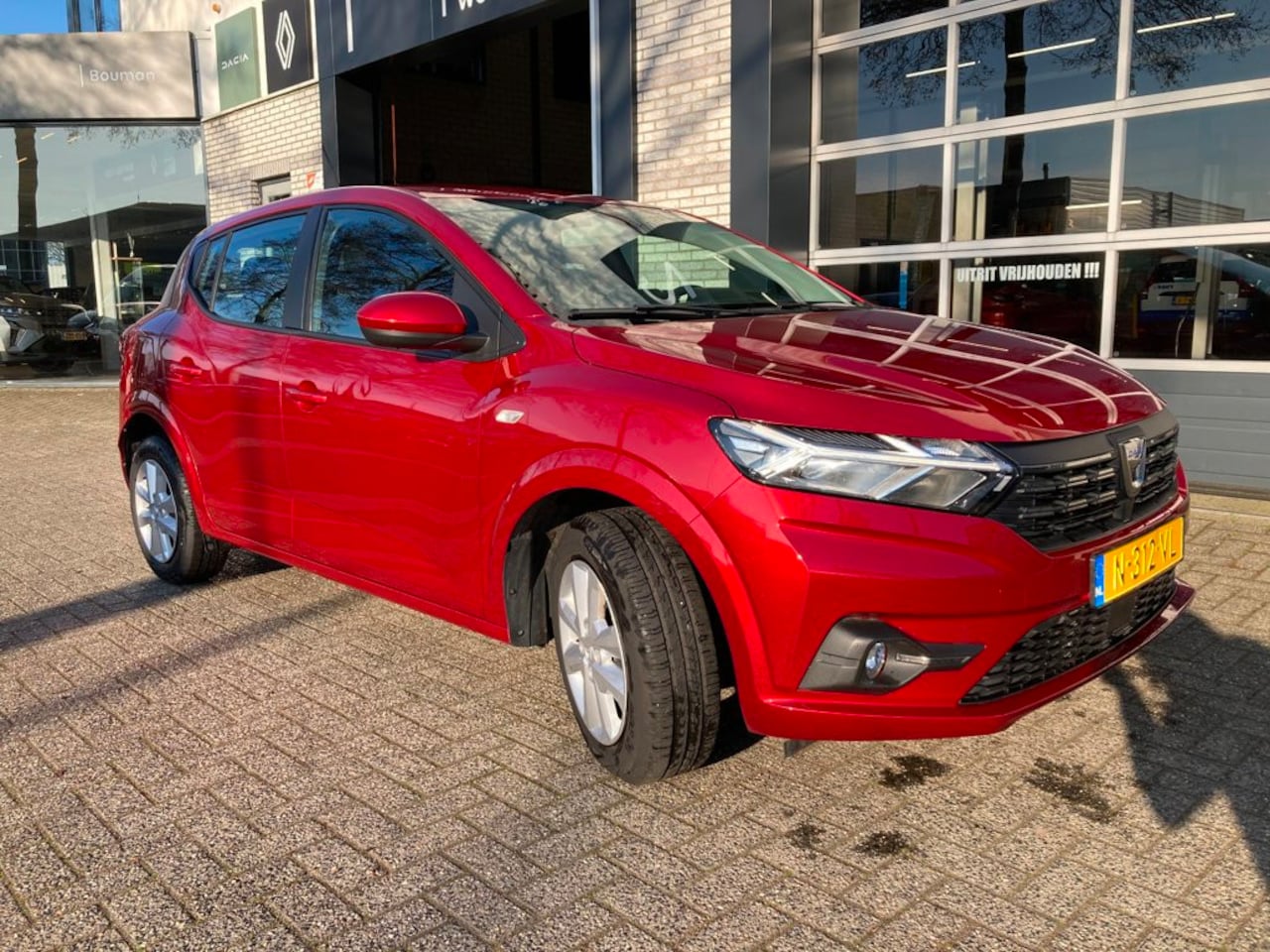 Dacia Sandero - 1.0 TCe 90 Comfort 1.0 TCe 90 Comfort - AutoWereld.nl