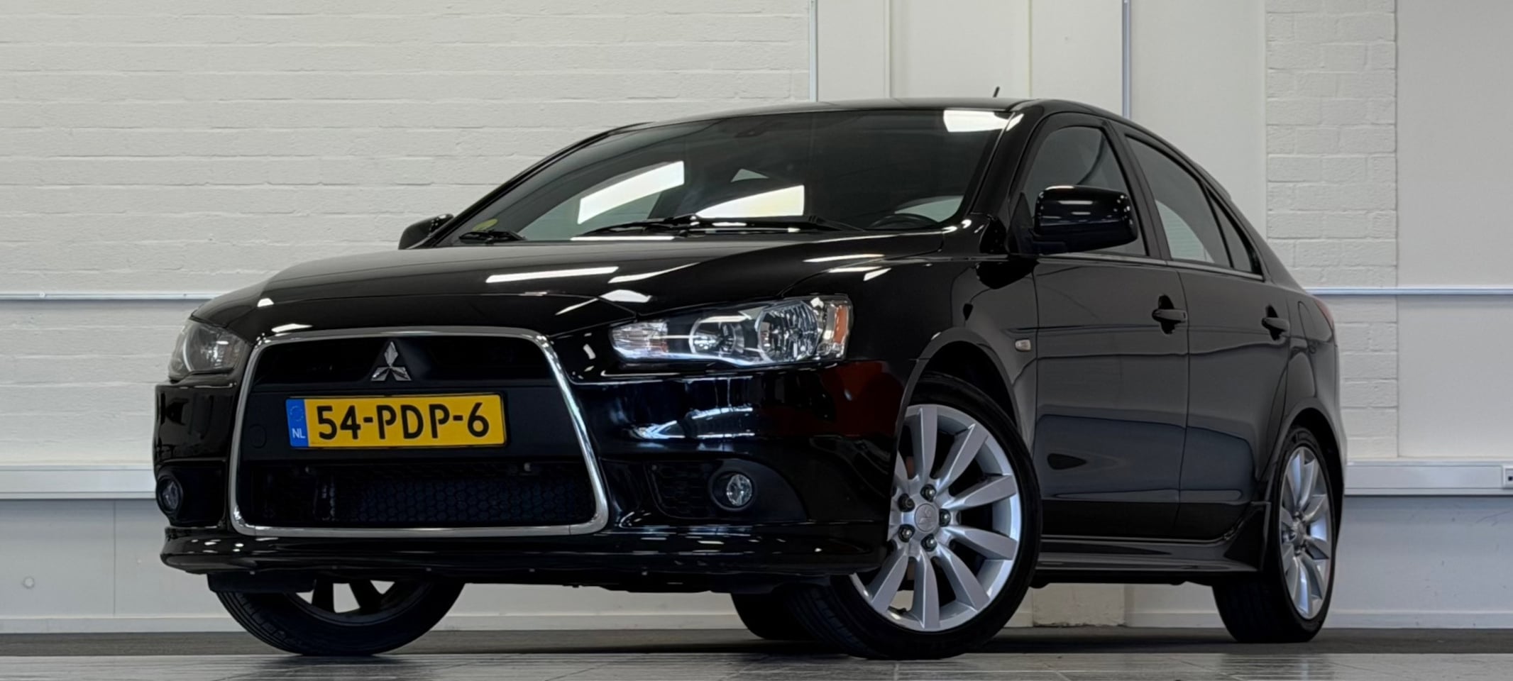 Mitsubishi Lancer Sportback - 1.8i 16V Intense Trekhaak 2e Eigenaar - AutoWereld.nl