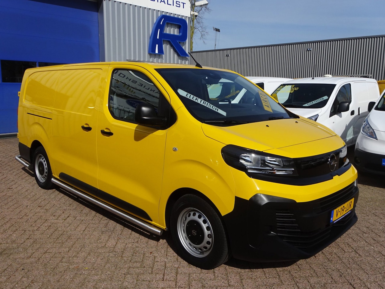 Opel Vivaro Electric - L3 50 kWh S.O.H. 95% NIEUW MODEL DIGITAAL DASHBOARD NAVI AIRCO - AutoWereld.nl