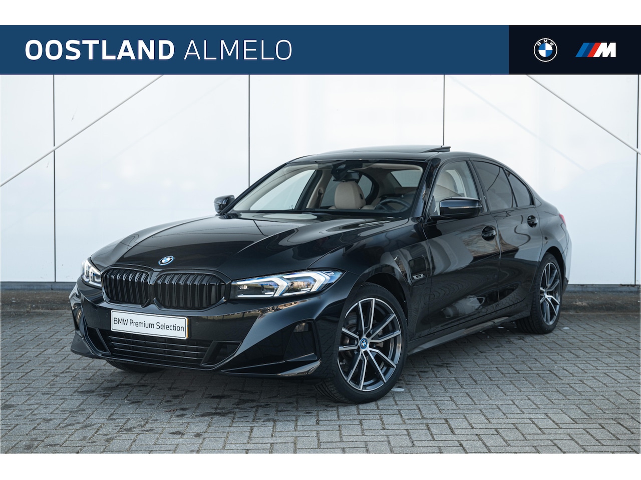 BMW 3-serie - 330e High Executive Automaat / Sportstoelen / Comfort Access / Adaptieve LED / Harman Kard - AutoWereld.nl