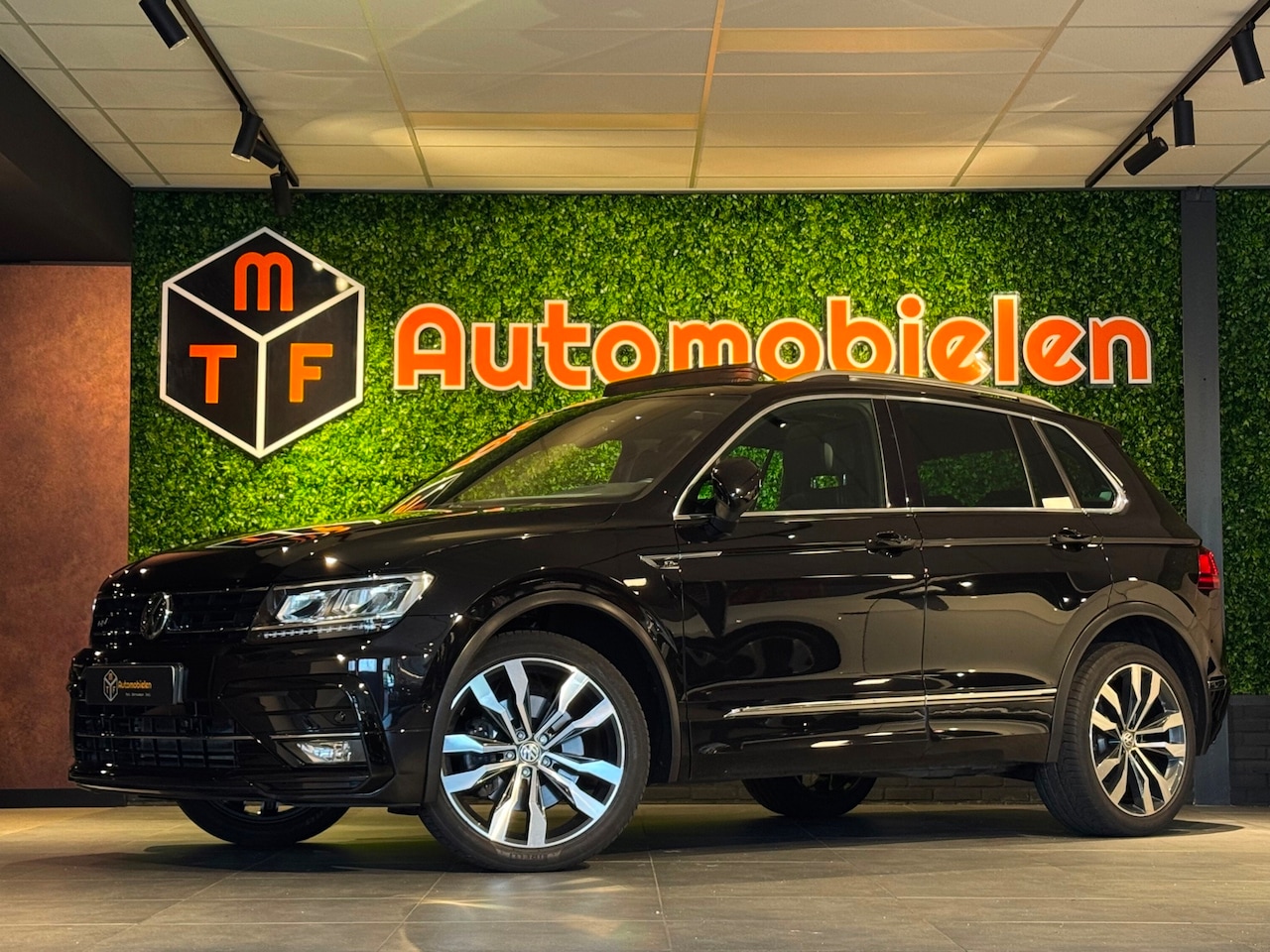 Volkswagen Tiguan - 2.0 TSI 3x R-LINE 4MOTION |HUD|PANO|DYNAUDIO|CAMERA|ACC|PROPVOL - AutoWereld.nl