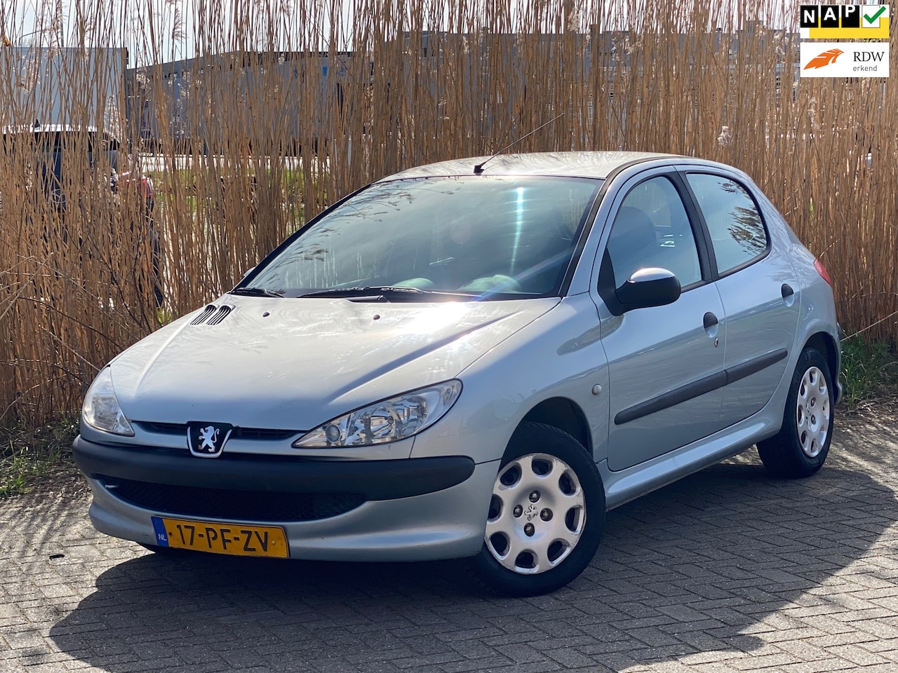 Peugeot 206 - 1.4 X-line 1.4 X-line Nieuwe Apk - AutoWereld.nl