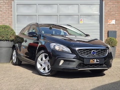 Volvo V40 Cross Country - 1.6 T4 180 pk Momentum, NAP, Trekhaak