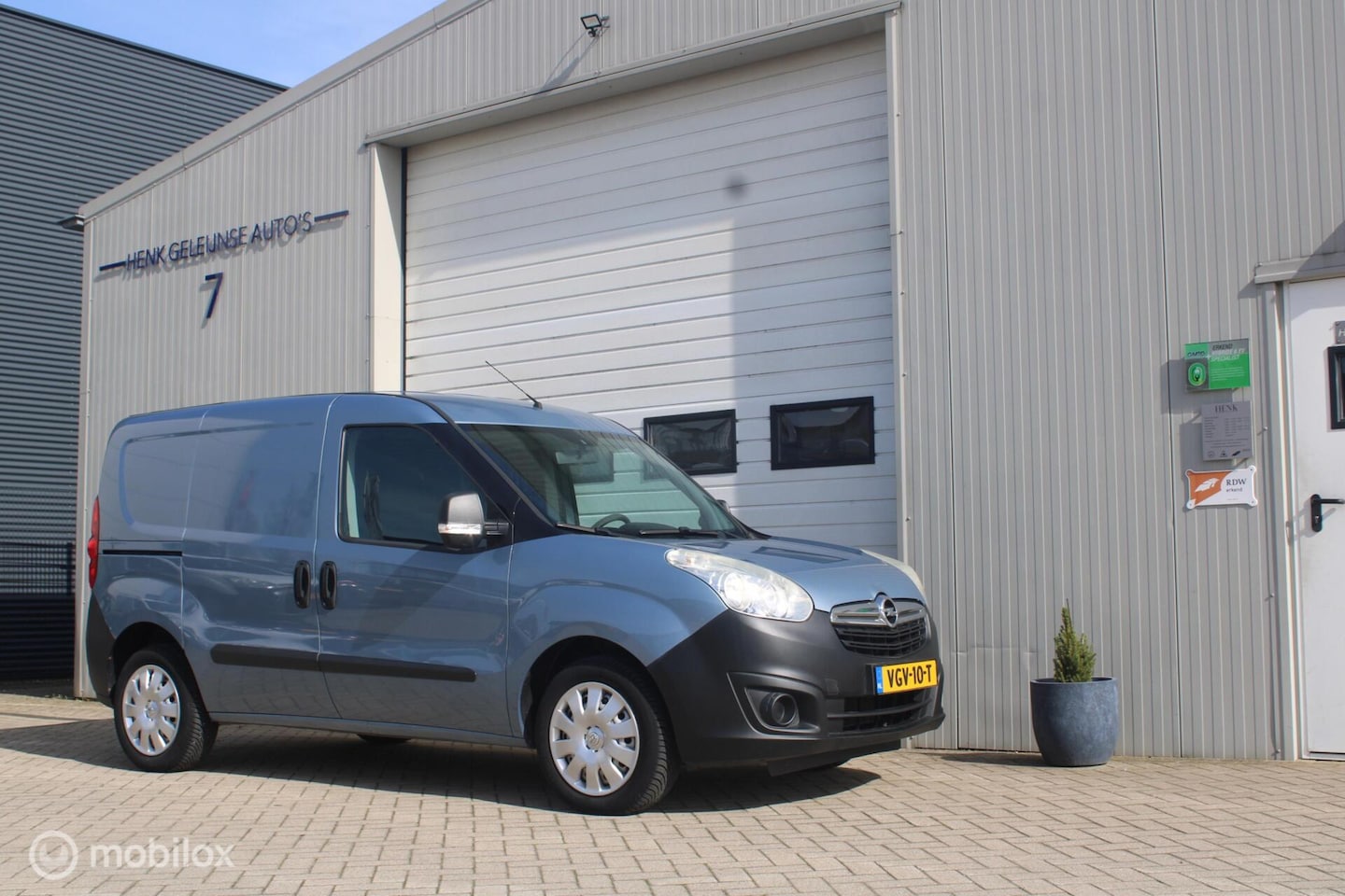 Opel Combo - 1.4 benzine/Dubbele schuifdeur/trekhaak/boekjes - AutoWereld.nl