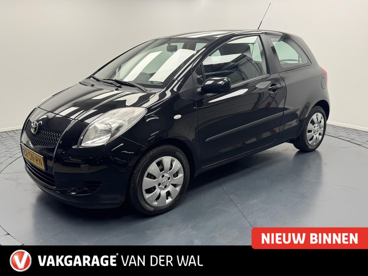 Toyota Yaris - 1.3 VVTi Sol Airco-Elek.ramen-Elek.spiegels - AutoWereld.nl