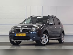 Dacia Sandero Stepway - 1.6i Exclusive Trekhaak Airco 3e Eigenaar Allseason banden