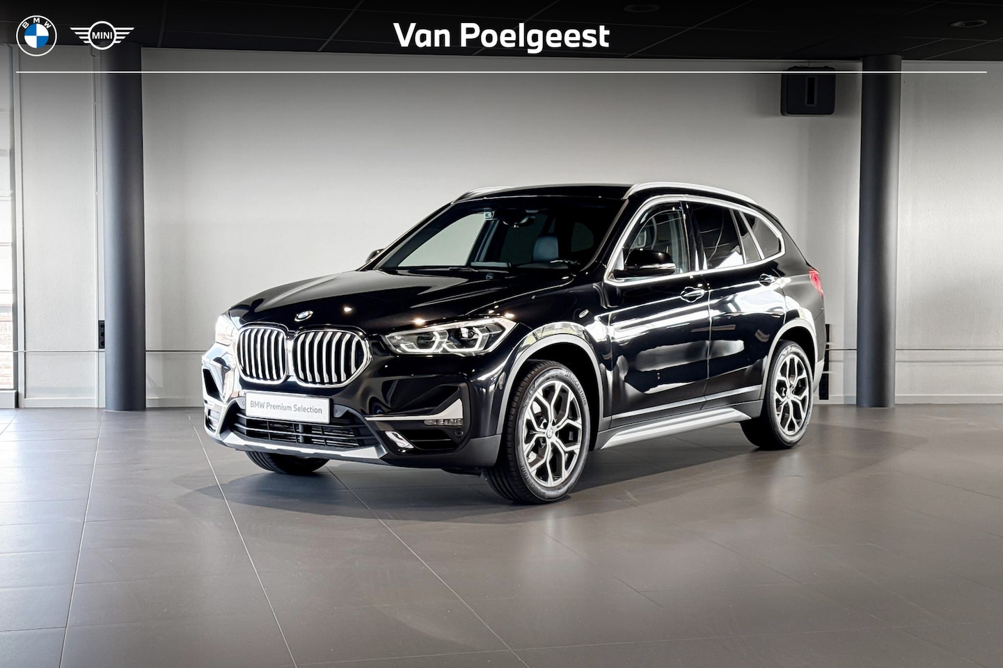 BMW X1 - sDrive20i Business Edition Plus | X-Line | Stoelverwarming | Head-Up Display | Achteruitri - AutoWereld.nl