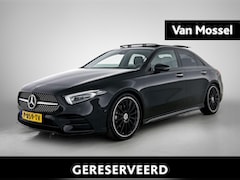 Mercedes-Benz A-klasse - 180 AMG Line 136 PK | Automaat | Navigatie | Climate Control | Privacy Glass | Cruise Cont
