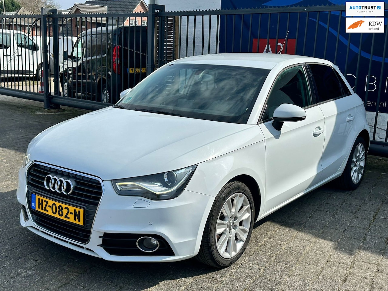 Audi A1 Sportback - 1.4 TFSI Ambition Pro Line Business / STOELVERWARMING / SENSOREN / NAVIGATIE / BLUETOOTH - AutoWereld.nl
