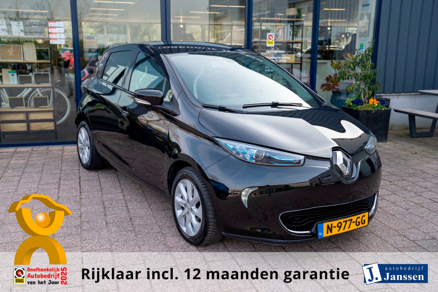 Renault Zoe - R240 Intens 22 kWh (huur/koop-accu)|Prijs rijklaar incl. 12 mnd garantie| Clima Navi Camer - AutoWereld.nl