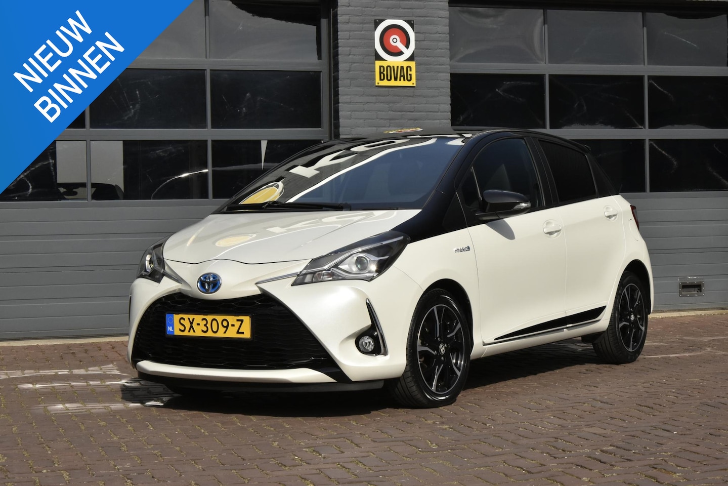 Toyota Yaris - 1.5 Hybrid Bi-Tone 1.5 Hybrid Bi-Tone - AutoWereld.nl