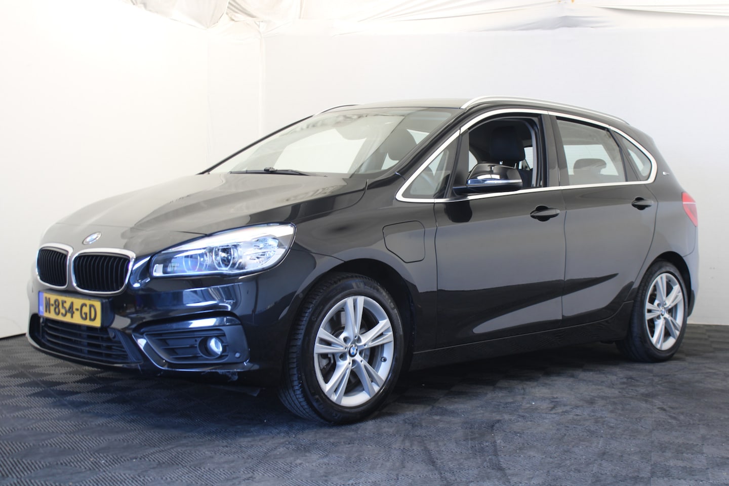 BMW 2-serie Active Tourer - 225xe Centennial Executive |Navi|Stoelverw.| - AutoWereld.nl