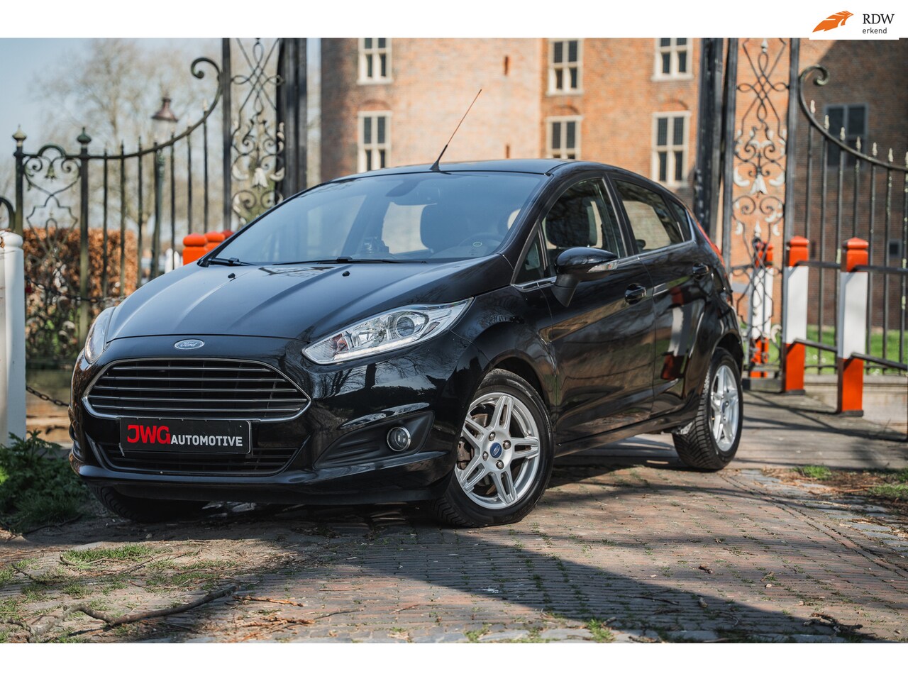Ford Fiesta - 1.25 82PK/5DEURS/NIEUWE APK/STOEL VERWARMING - AutoWereld.nl