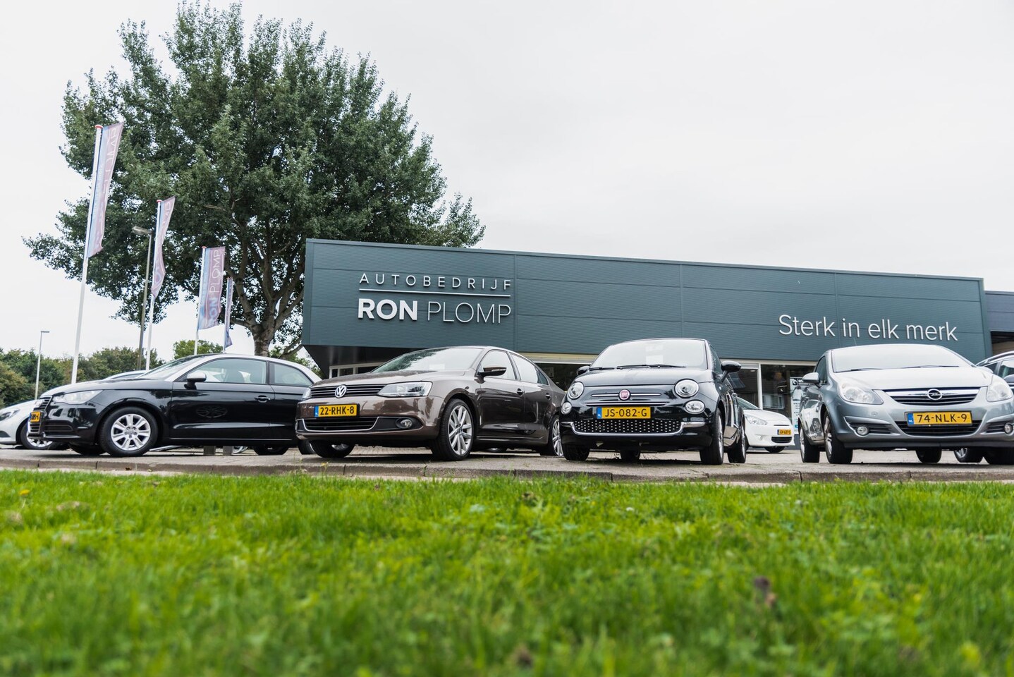 Renault Clio - 0.9 TCe Intens airco clima/ Navigatie/ Cruise/ PDC/ LED/ LMV - AutoWereld.nl