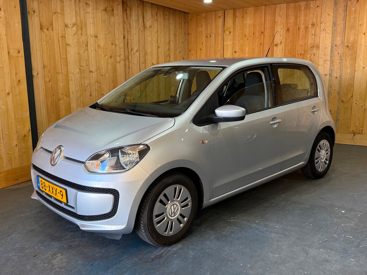 Volkswagen Up! - 1.0 move up! BlueMotion 5-Deurs Airco Navi - AutoWereld.nl