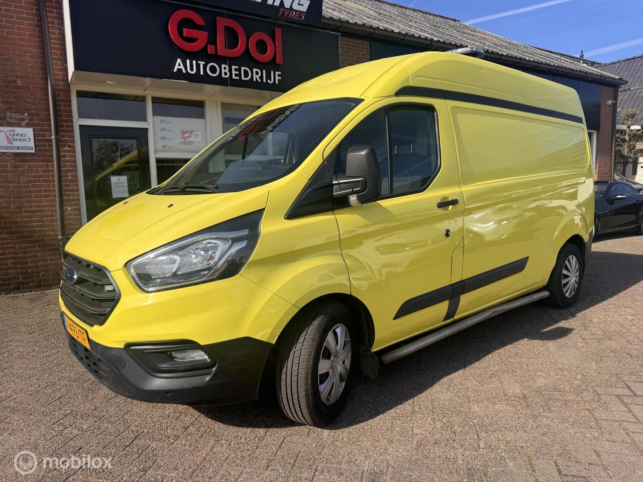 Ford Transit Custom - 300 2.0 TDCI L2H1 Limited DC 300 2.0 TDCI L2H1 Limited DC - AutoWereld.nl
