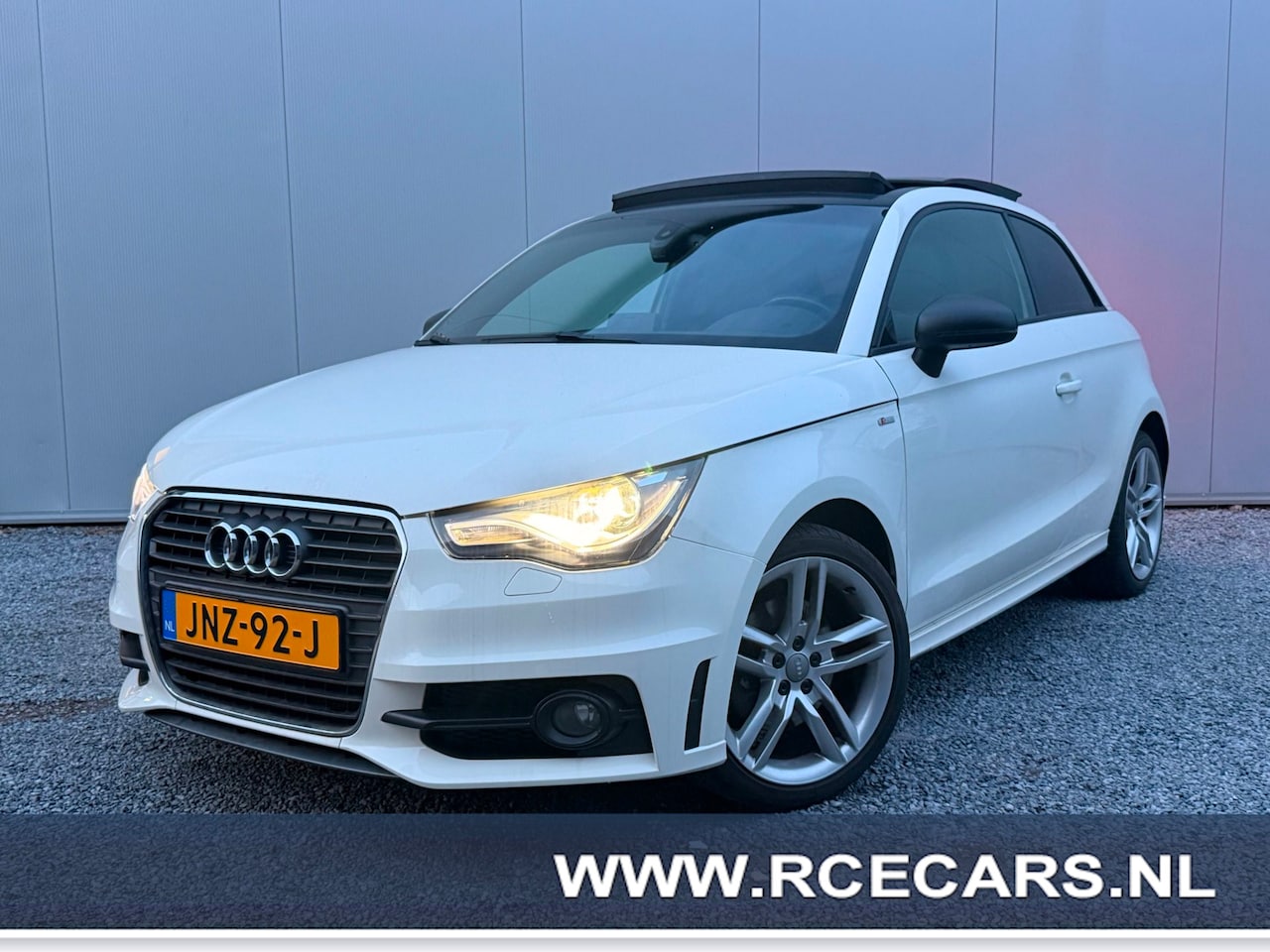 Audi A1 - 1.4 TFSI 119g. Ambition Pro S opendak pano Bose DSG Navi Stoelverw Leder Xenon - AutoWereld.nl