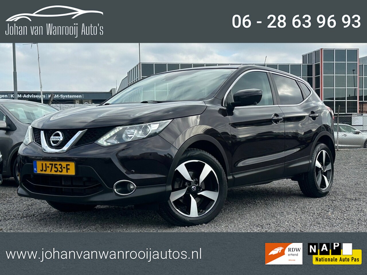 Nissan Qashqai - 1.2 N-Connecta/360 CAMERA/NAVI/NW APK - AutoWereld.nl