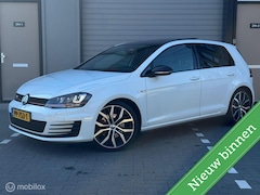 Volkswagen Golf - 2.0 TSI GTI Performance