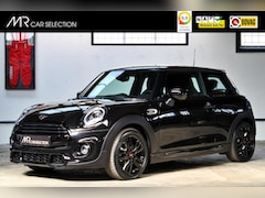 MINI Cooper - 1.5 Dalston Edition | John Cooper Works | Apple Carplay | Stoelverwarming | NL auto | 1e e