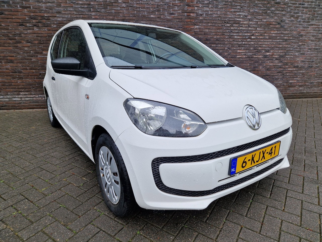 Volkswagen Up! - 1.0 easy up! BlueMotion airco APK 03-'27 1eigenaar - AutoWereld.nl