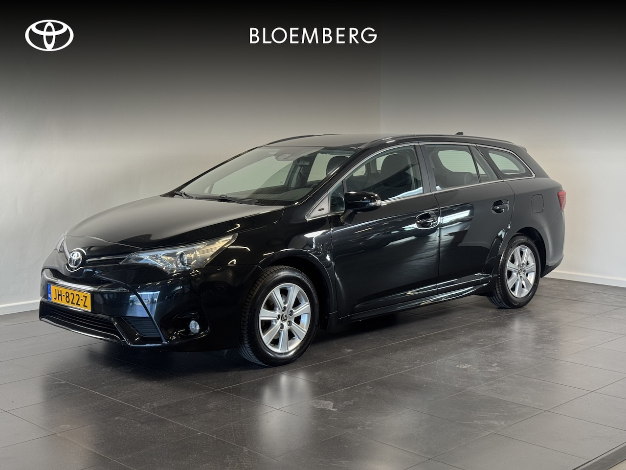 Toyota Avensis Touring Sports - 1.8 VVT-i Aspiration | Trekhaak | Navigatie | Camera | - AutoWereld.nl