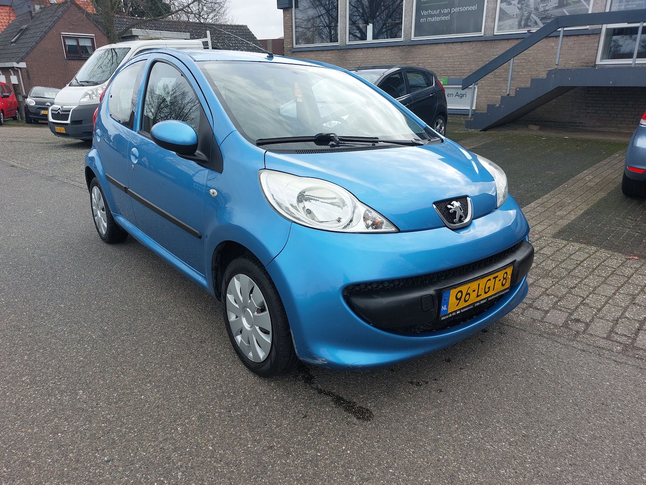 Peugeot 107 - 1.0-12V XR 5 DEURS AIRCO - AutoWereld.nl