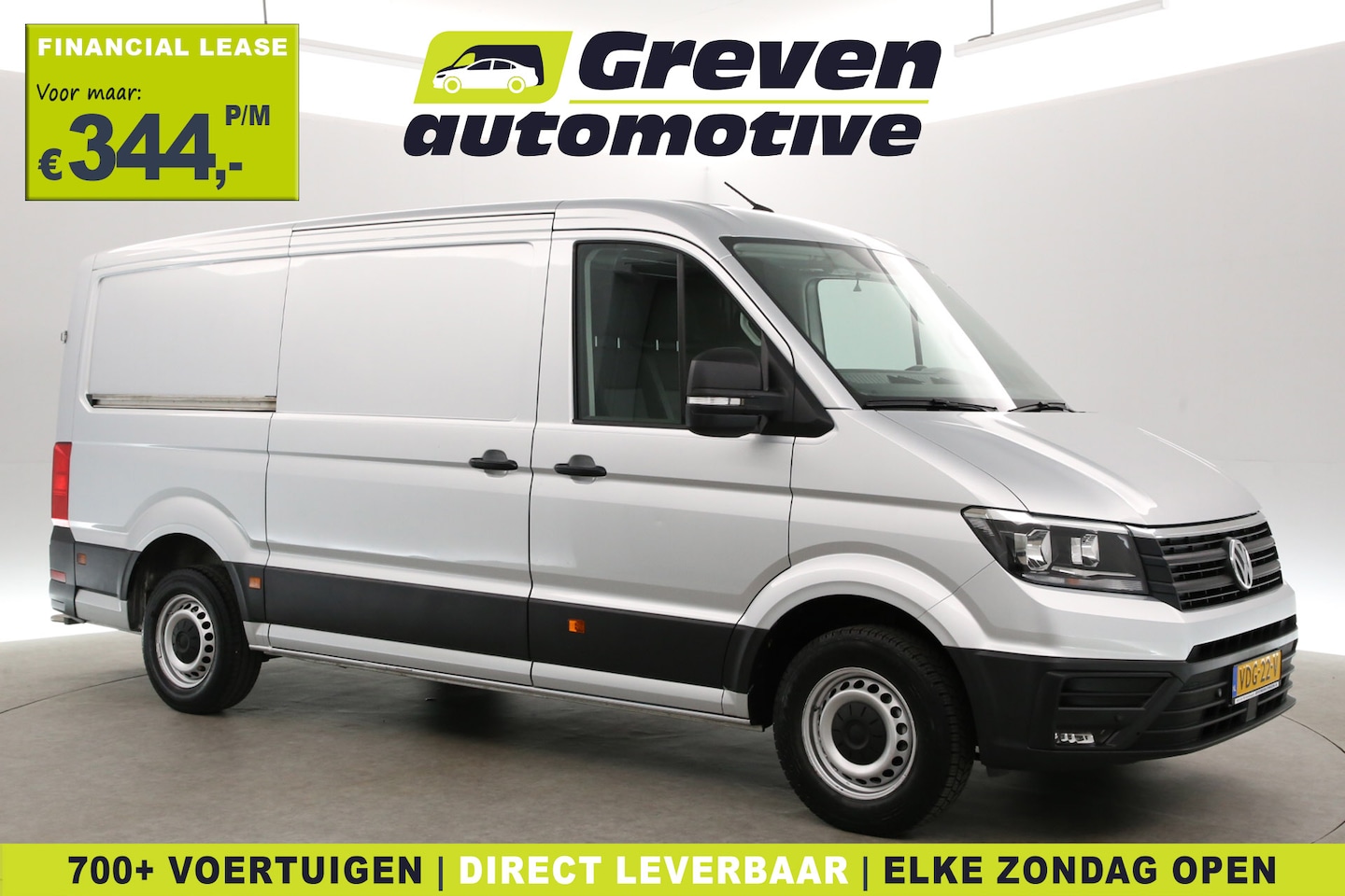 Volkswagen Crafter - 2.0 TDI L3H2 | 140PK | Airco | Cruise | Trekhaak | 3 Zits | Navi | Carplay | Parkeersens. - AutoWereld.nl