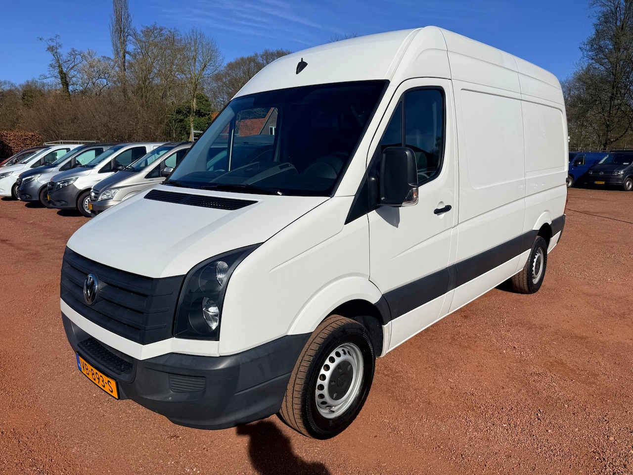 Volkswagen Crafter - 35 2.0 TDI 136PK L2H2 / Laadklep / Trekhaak - AutoWereld.nl