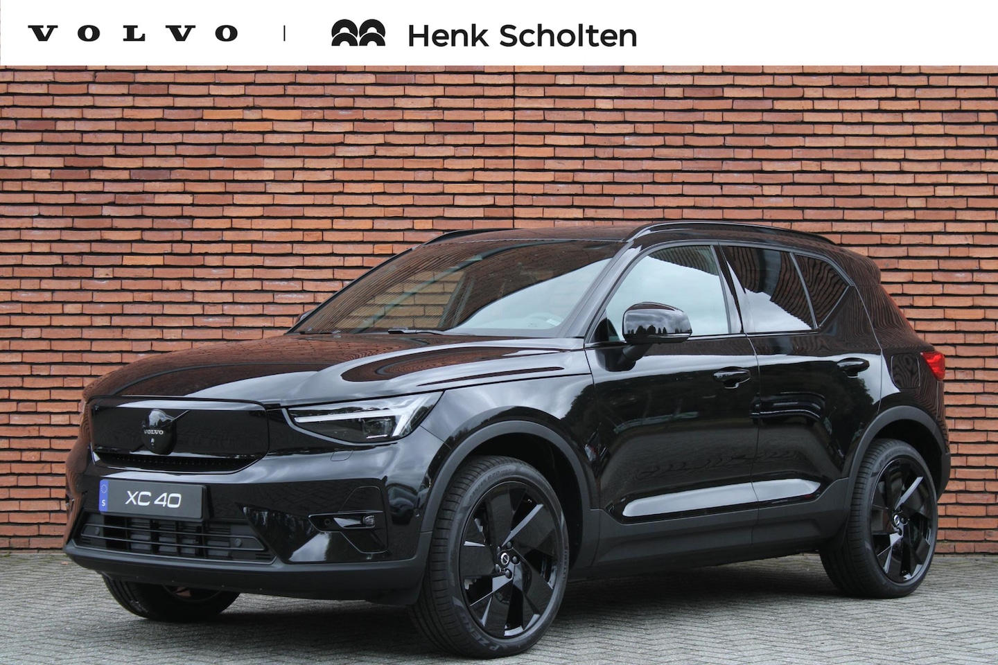 Volvo EX40 - Twin Motor Performance Ultra Black Edition 82 kWh | Harman/Kardon geluidsinstallatie | Ada - AutoWereld.nl