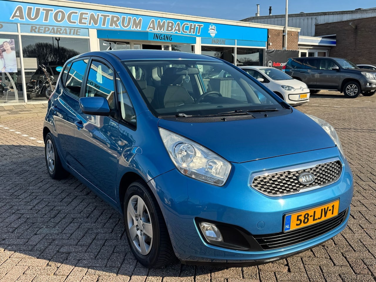 KIA VENGA