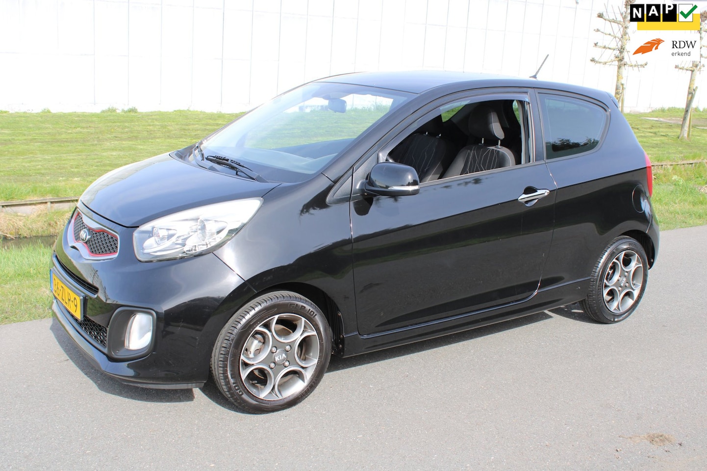 Kia Picanto - 1.0 CVVT Design Edition 1.0 CVVT Design Edition - AutoWereld.nl