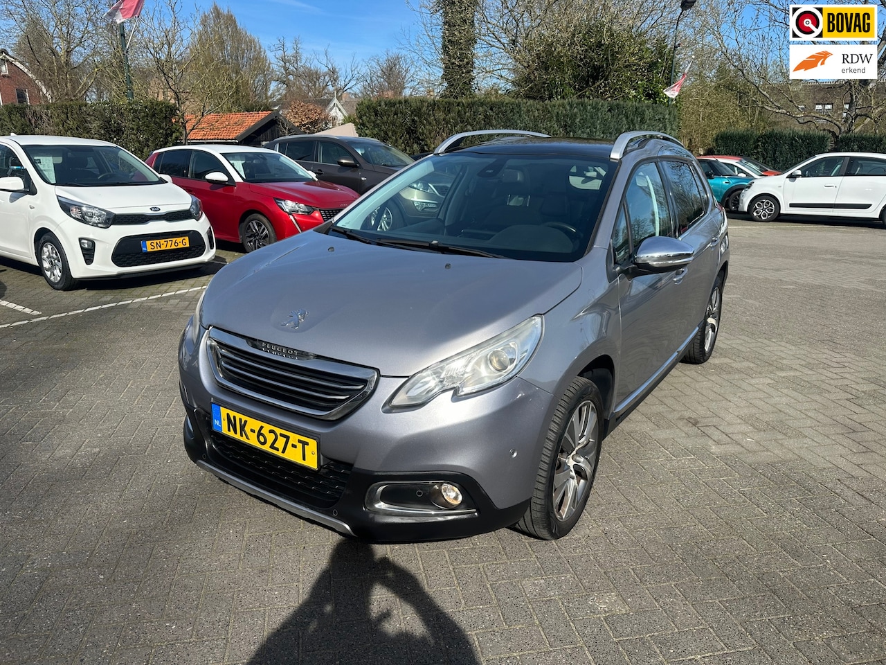 Peugeot 2008 - 1.2 PureTech Féline 1.2 PureTech Féline , navigatie , panoramadak , pdc - AutoWereld.nl