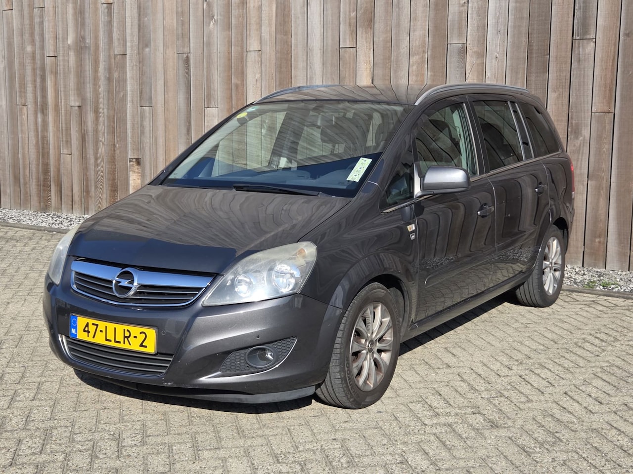 Opel Zafira - 1.8 111 years Edition 1.8 111 years Edition - AutoWereld.nl