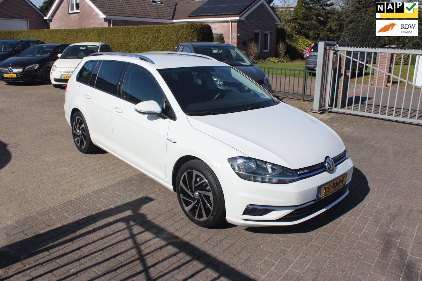 Volkswagen Golf Variant - 1.5 TSI Comfortline Business stoel verw en massage - AutoWereld.nl