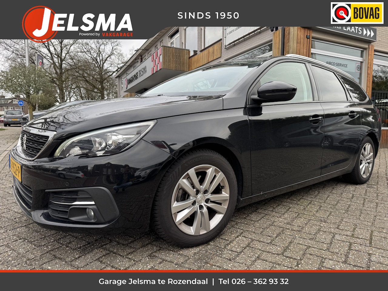 Peugeot 308 SW - 1.2 PT 110pk Executive, Navi | Trekhaak - AutoWereld.nl