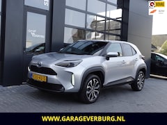 Toyota Yaris Cross - 1.5 Hybrid Business Plus (Navigatie, Keyless, Camera, AdaptiveCruise, Stoel/stuurverwarmin