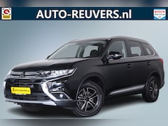 Mitsubishi Outlander - 2.0 / CarPlay / Trekhaak / Cam / 4s Band