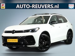 Volkswagen Tiguan - 1.5 eTSI R-Line / Panorama / IQ drive / HUD / CarPlay