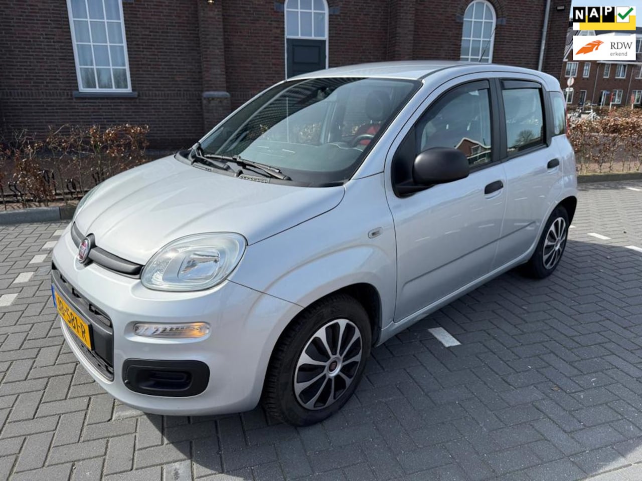 Fiat Panda - 0.9 TwinAir Edizione 5 DEURS 2016 NL AUTO NAP - AutoWereld.nl