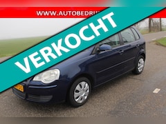 Volkswagen Polo - 1.4-16V Comfortline // 5-DRS / APK 03/2027 //