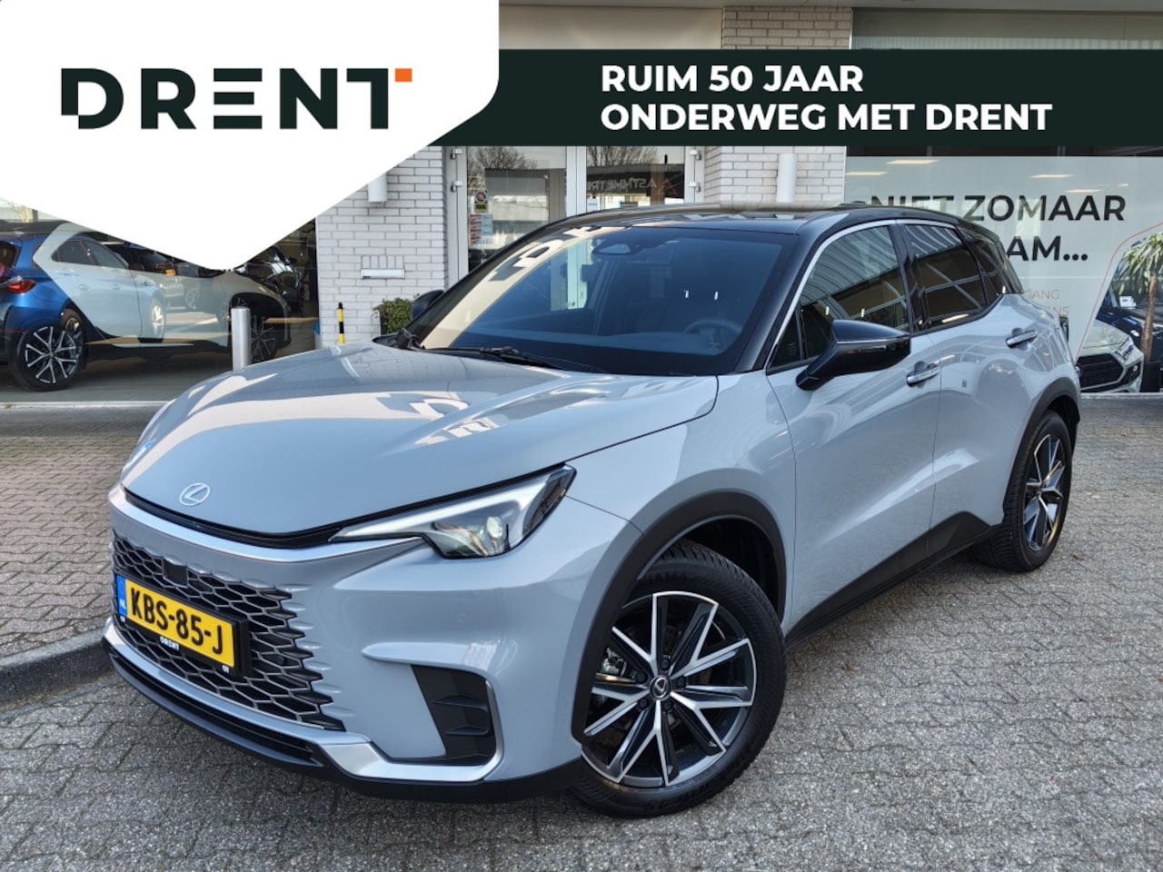 Lexus LBX - 1.5 Emotion Bi-Tone | Tech pakket | Leer | El. Achterklep | Sens - AutoWereld.nl