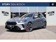 BMW 1-serie - 120 M Sport Automaat / Sportstoelen / Achteruitrijcamera / M Adaptief onderstel / Comfort