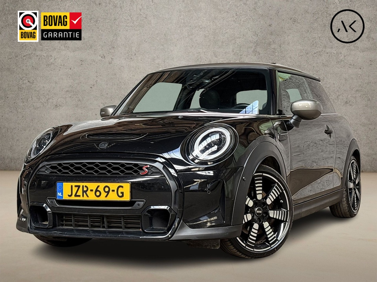 MINI Cooper S - 2.0 Full Option 164Pk Automaat (PANORAMADAK, YOUNIQUE TRIM, VIRTUAL COCKPIT, APPLE CARPLAY - AutoWereld.nl
