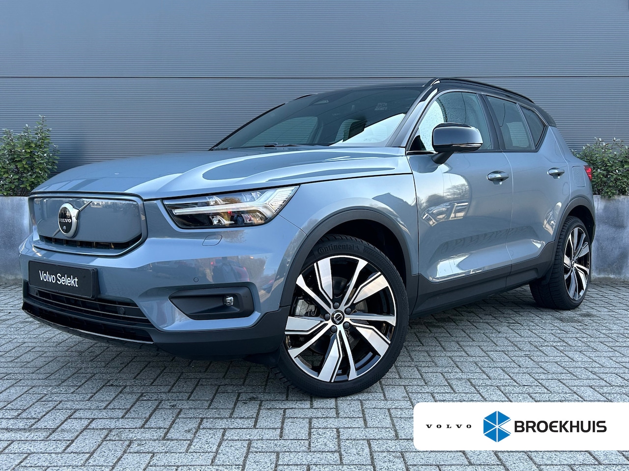 Volvo XC40 - Recharge P8 AWD R-Design | Panoramadak | Trekhaak | Harman/Kardon | Leder | - AutoWereld.nl