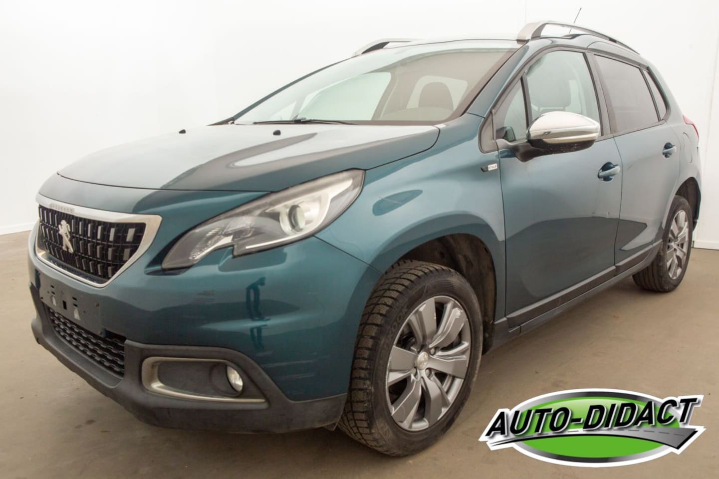 Peugeot 2008 - 1.2 Access Clima Navi - AutoWereld.nl